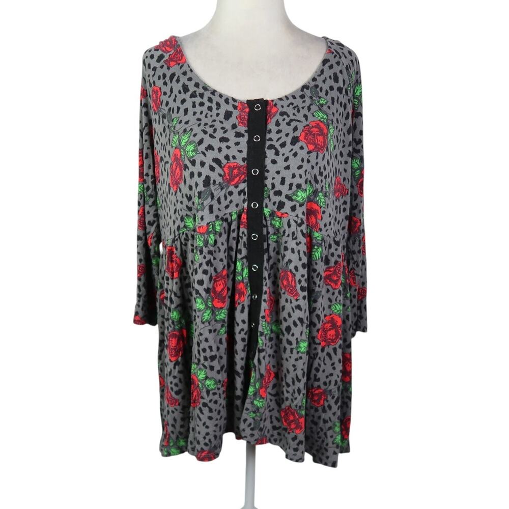 Torrid x Betsey Johnson Grey Leopard Pink Rose Babydoll Top Snap Front 2X